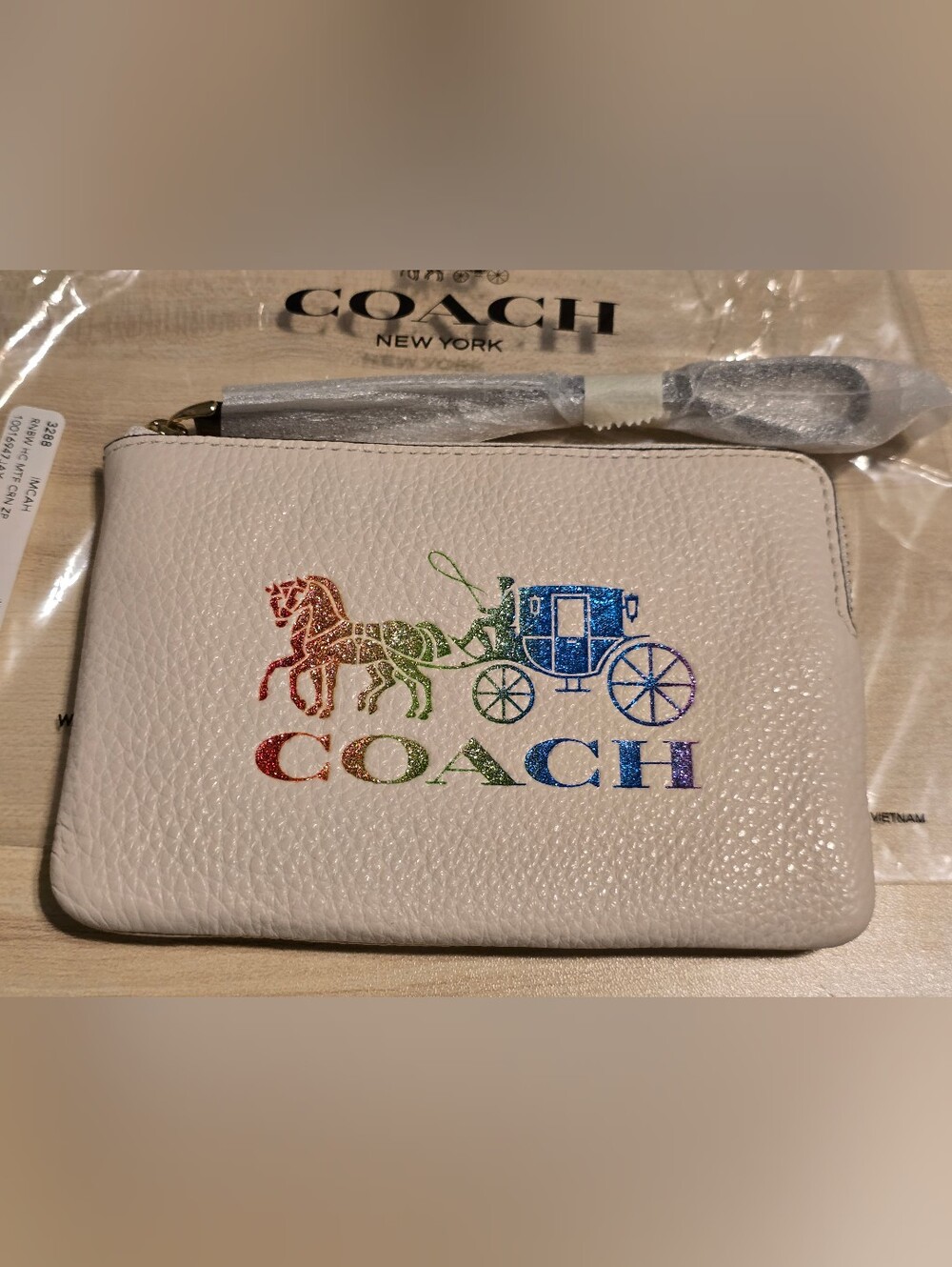 Coach 3288 Corner Zip Wristlet With Rainbow Horse And Carriage New - Picture 2 of 8